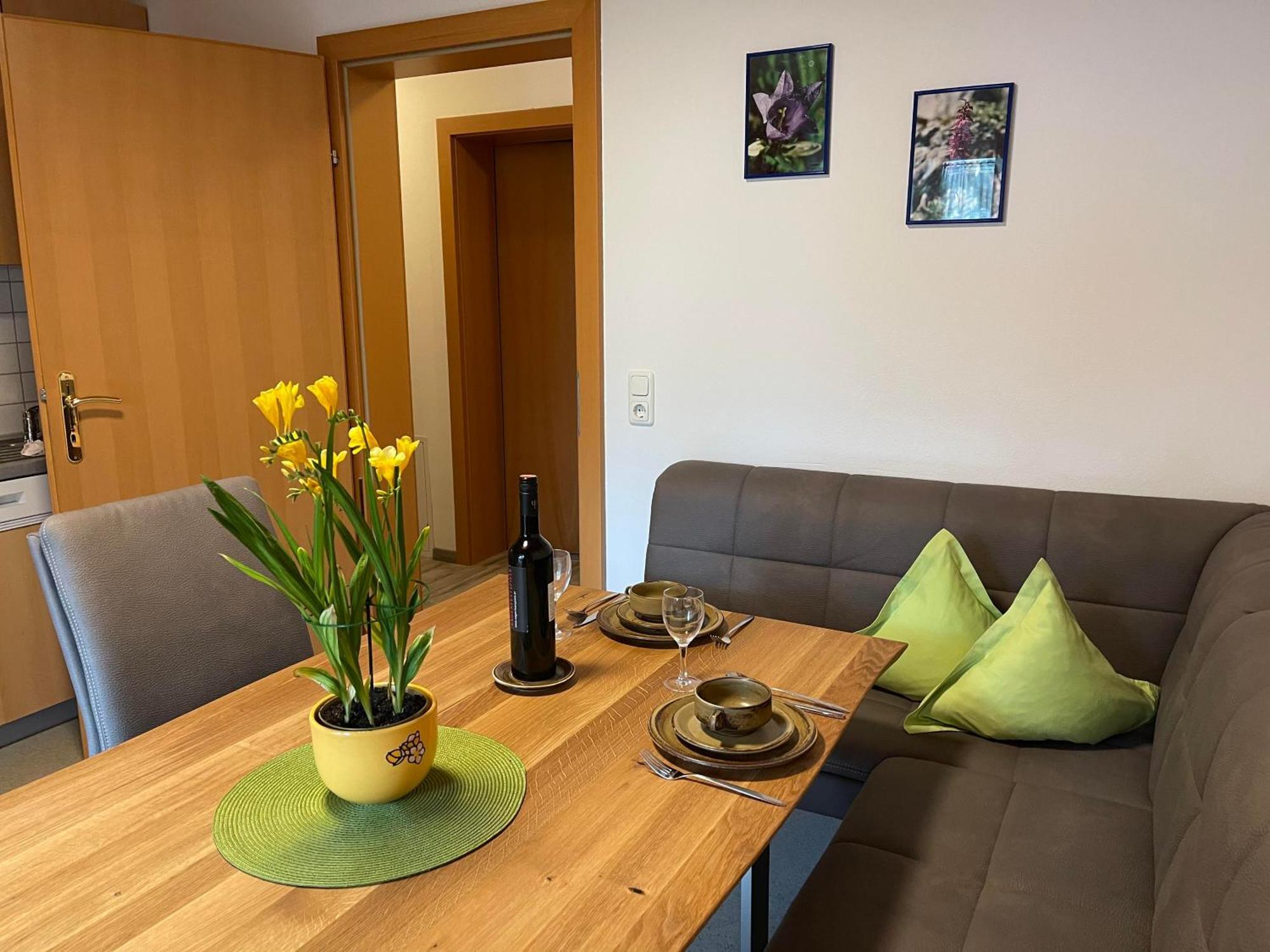 Haus Dagmar Lägenhet Silbertal Exteriör bild