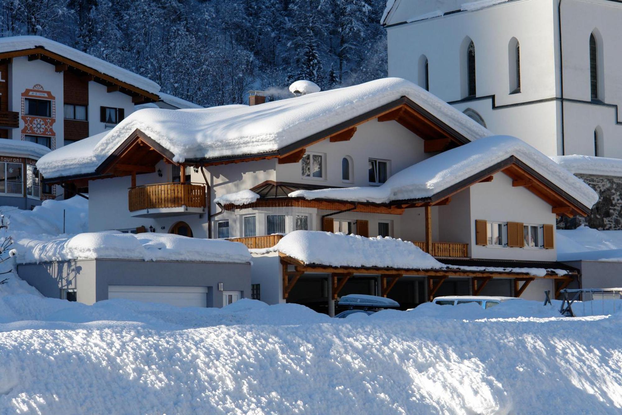 Haus Dagmar Lägenhet Silbertal Exteriör bild